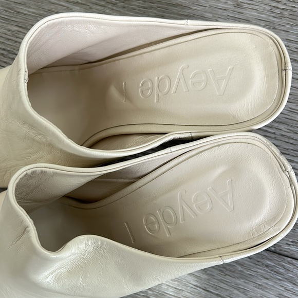 Aeyde Women's Cream Leather Mules, NEW - Picture 6 of 7